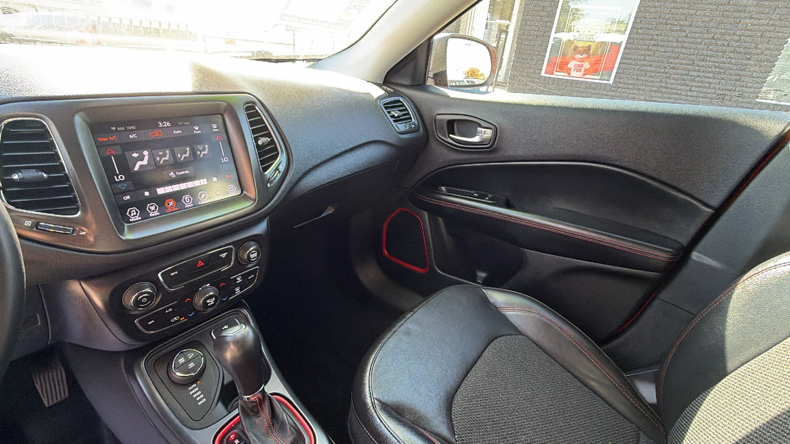 Used 2018 Jeep Compass Trailhawk w/ Cold Weather Group AWD/4WD image 13