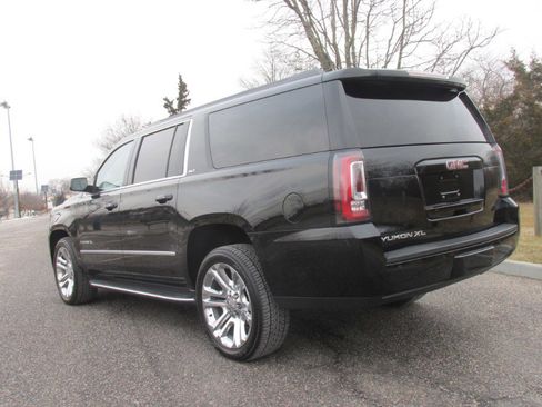 Used 2019 GMC Yukon XL SLT w/ Premium Edition image 30