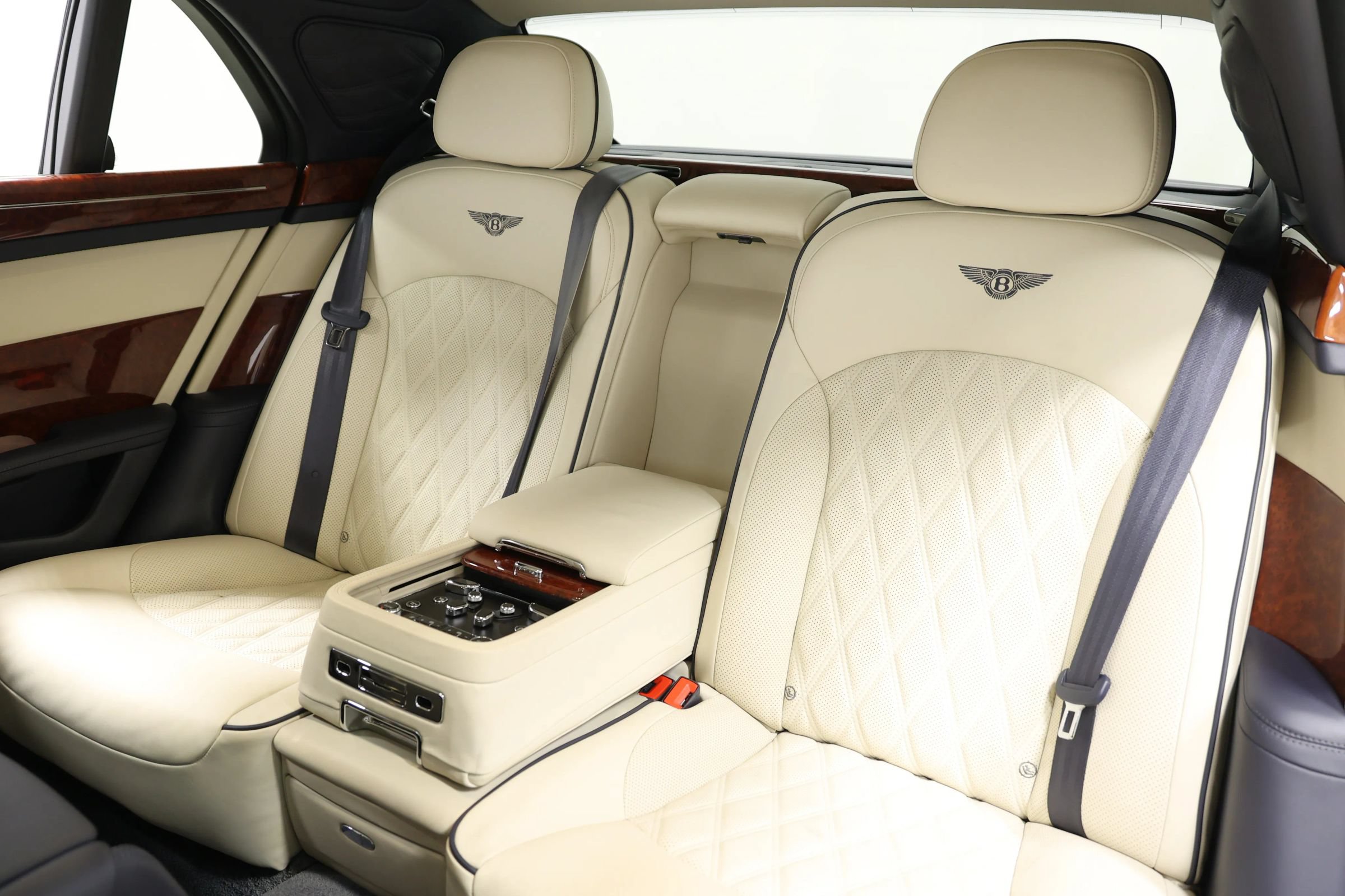 Used 2017 Bentley Mulsanne RWD image 71