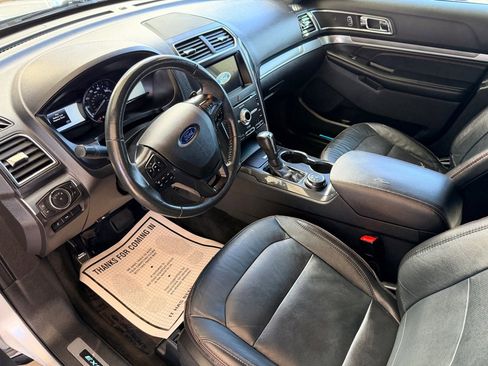 Used 2018 Ford Explorer Sport image 8