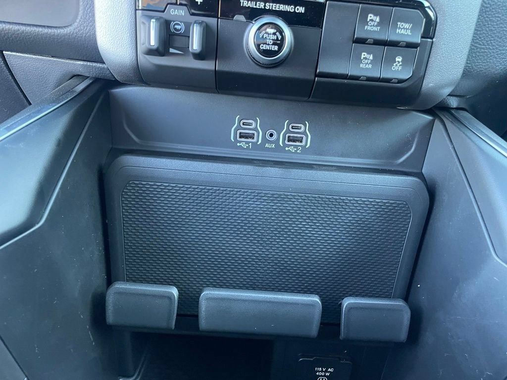 New 2026 RAM 1500 Big Horn AWD/4WD image 17