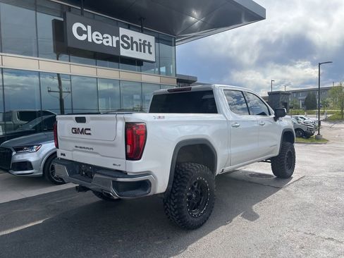 Used 2020 GMC Sierra 1500 SLT w/ X31 Off-Road Package AWD/4WD image 6