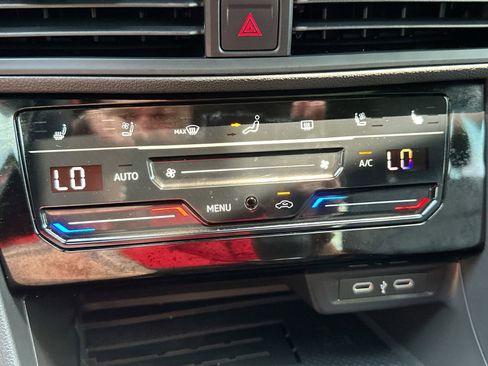 Used 2025 Volkswagen Jetta GLI Autobahn image 18