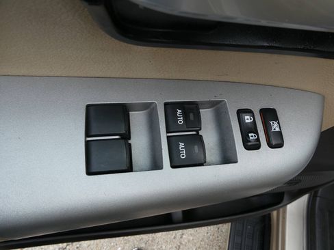 Used 2008 Toyota Sequoia Limited AWD/4WD image 25