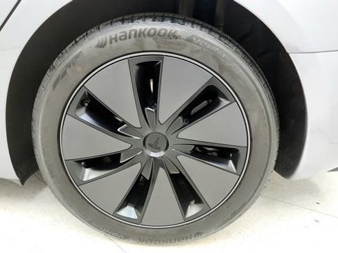 Used 2025 Tesla Model 3 Long Range RWD image 75