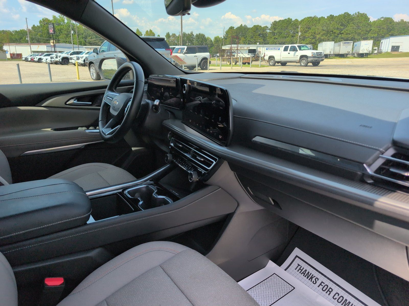 Used 2026 Chevrolet Traverse LT w/ Driver Confidence Package FWD image 9