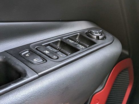 Used 2023 Jeep Renegade Trailhawk w/ Sun/Sound Group AWD/4WD image 33