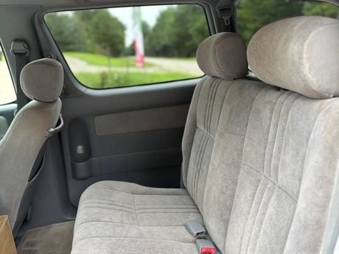 Used 1999 Toyota Sienna CE FWD image 20