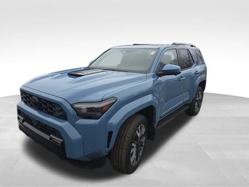 Used 2025 Toyota 4Runner TRD Sport Premium image 2