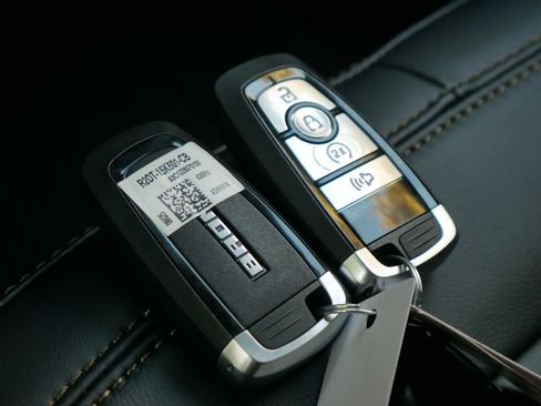 New 2025 Ford Bronco Badlands w/ Matte Film Protection Package image 36