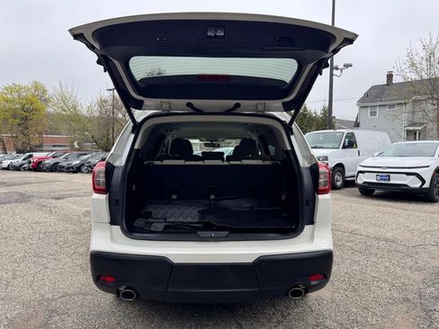 Used 2022 Subaru Ascent Premium w/ Convenience Package AWD/4WD image 6