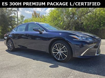 Used 2025 Lexus ES 300h w/ Premium Package