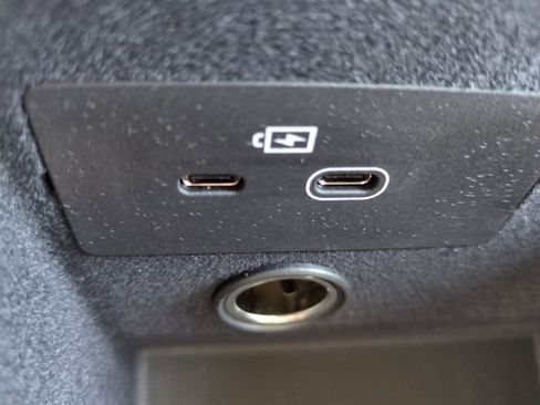 New 2026 Volvo XC90 B6 Plus w/ Protection Package Premier image 21