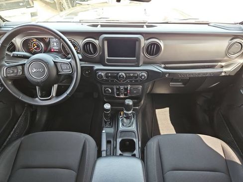 Used 2022 Jeep Wrangler Unlimited Sport AWD/4WD image 11