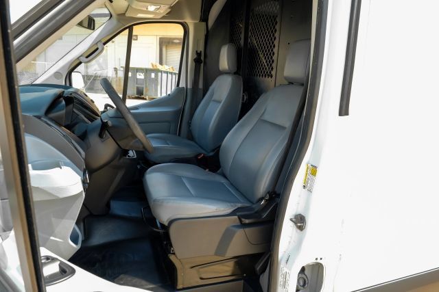 Used 2018 Ford Transit 250 130 Medium Roof RWD image 35