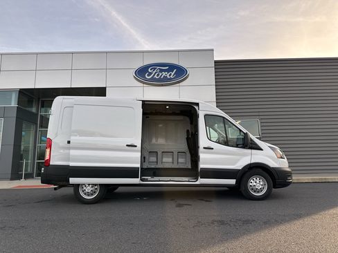 New 2026 Ford Transit 250 148 Medium Roof Extended AWD image 6