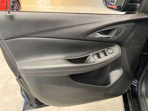 Used 2024 Buick Encore GX Sport Touring image 17