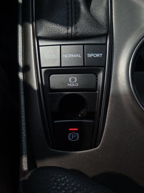 Used 2024 Toyota Camry XSE FWD image 32