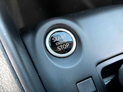 Used 2025 Nissan Kicks Play S image 19