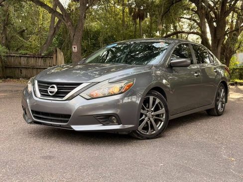 Used 2018 Nissan Altima 2.5 SR w/ SR Special Edition FWD image 1