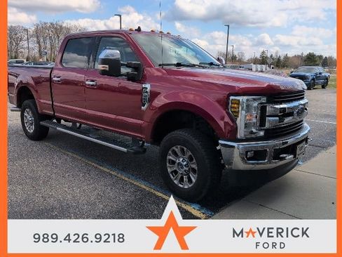 Used 2019 Ford F250 XLT w/ XLT Premium Package image 2