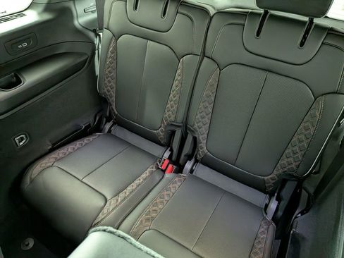 New 2026 Jeep Grand Cherokee L Summit AWD/4WD image 36