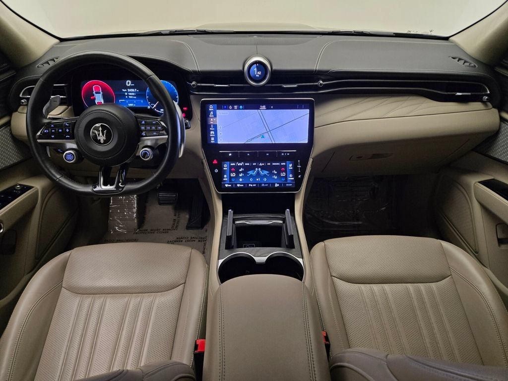 Certified 2023 Maserati Grecale GT AWD/4WD image 22