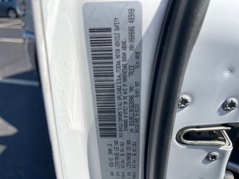 Used 2019 RAM 2500 Big Horn AWD/4WD image 11