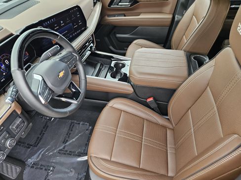 Certified 2026 Chevrolet Tahoe High Country AWD/4WD image 15