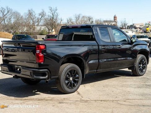 New 2026 Chevrolet Silverado 1500 Custom w/ LPO, Dark Essentials Package image 6
