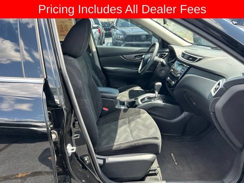 Used 2014 Nissan Rogue SV FWD image 19
