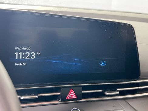 Used 2023 Hyundai Elantra SEL w/ Convenience Package FWD image 15