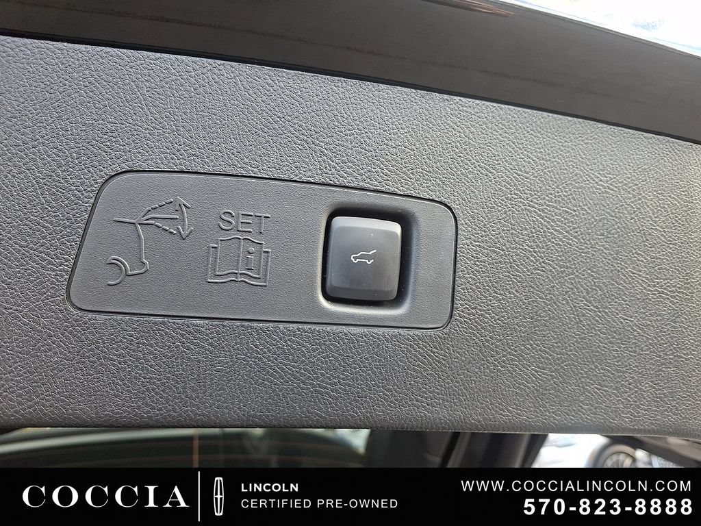 Certified 2024 Lincoln Corsair AWD image 29