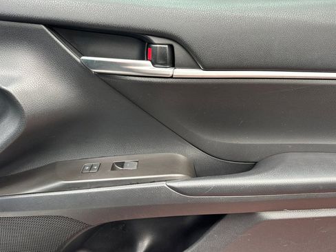 Used 2023 Toyota Camry SE w/ Convenience Package FWD image 21