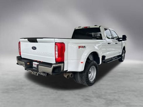 Used 2024 Ford F350 XLT w/ FX4 Off-Road Package AWD/4WD image 3