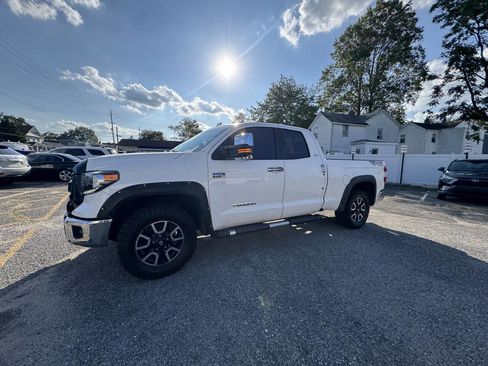 Used 2019 Toyota Tundra SR5 4x4 4dr Double Cab Pickup image 24
