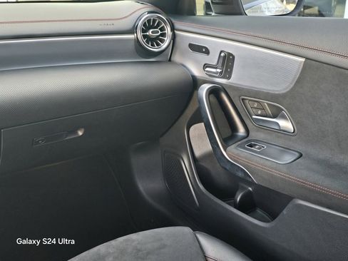 Used 2020 Mercedes-Benz CLA 250 image 20