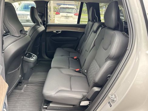 Used 2025 Volvo XC90 B5 Plus w/ Protection Package AWD/4WD image 14