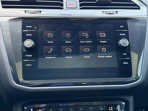 Used 2019 Volkswagen Tiguan SE w/ Panoramic Sunroof Package FWD image 28