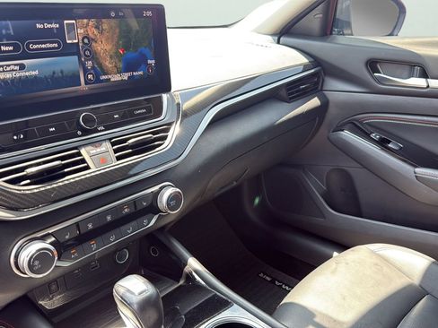 Used 2023 Nissan Altima 2.5 SR w/ SR Premium Package FWD image 18