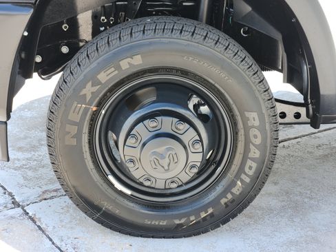 New 2026 RAM 3500 Tradesman AWD/4WD image 9