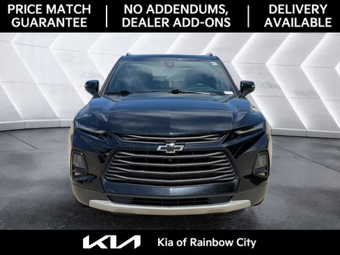 Used 2021 Chevrolet Blazer LT w/ Sound & Technology Package FWD image 2