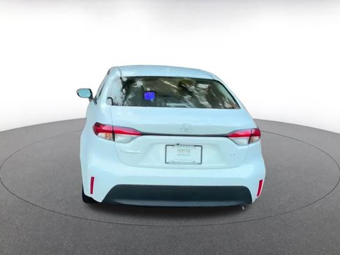 Used 2025 Toyota Corolla LE image 12