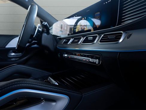 Used 2024 Mercedes-Benz GLE 63 AMG S image 33