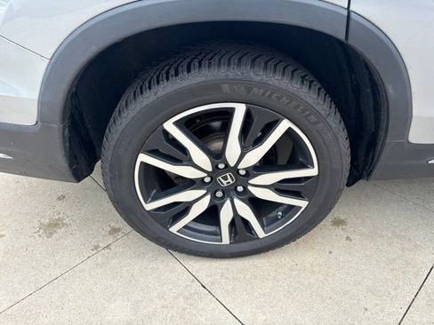 Used 2021 Honda Pilot Elite image 9