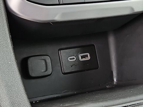 Used 2023 GMC Acadia SLE w/ Driver Convenience Package AWD/4WD image 23