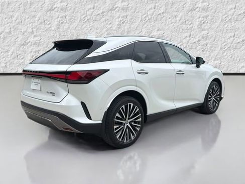 Used 2025 Lexus RX 350 w/ Convenience Package AWD/4WD image 3