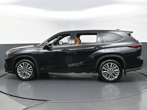 Used 2026 Toyota Highlander Platinum AWD/4WD image 7