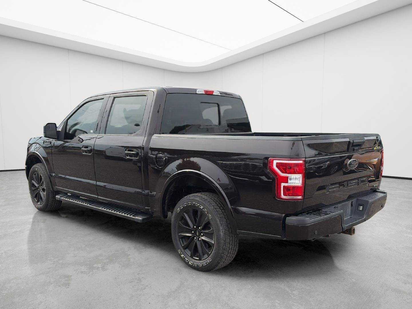 Used 2020 Ford F150 XLT w/ Equipment Group 302A Luxury AWD/4WD image 5
