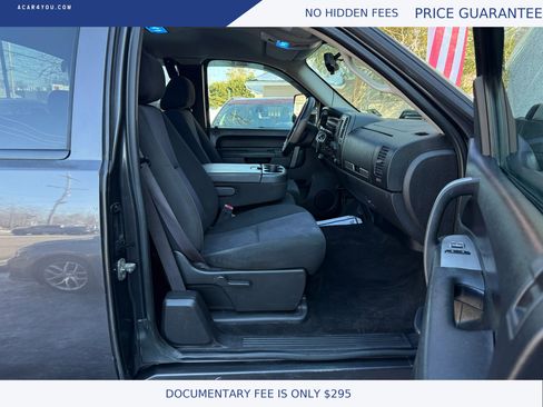 Used 2010 Chevrolet Silverado 2500 LT w/ Interior Plus Package image 12